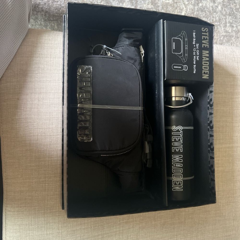 Steve Madden Black Bag and Bottle Set